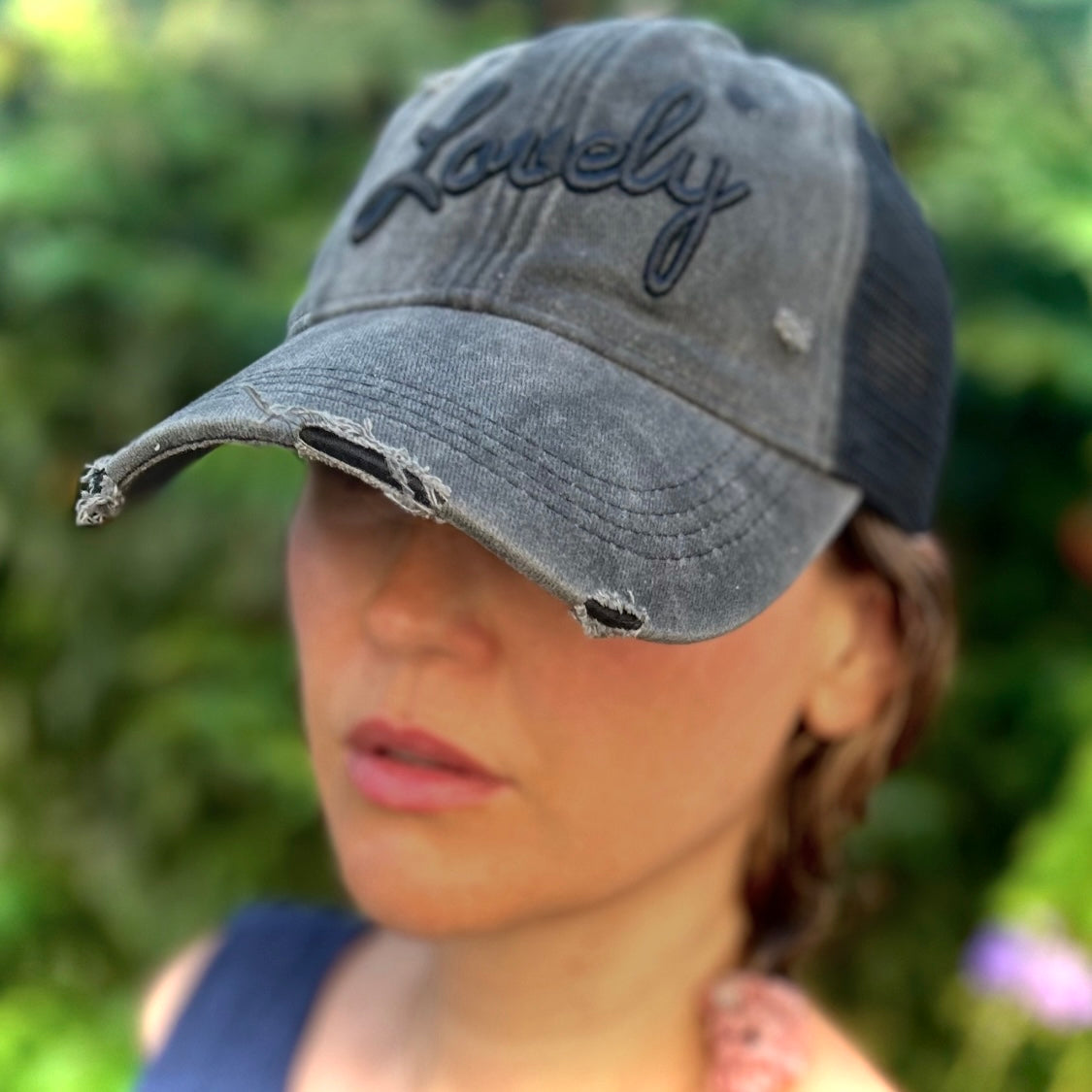 Preciosa gorra de camionero negra