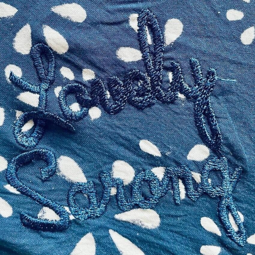 Paréo Fleurs Indigo - LOVELY SARONG